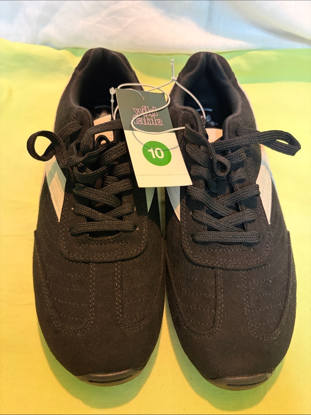 wild fable Black and White Men's Lace-Up Sneakers